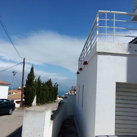 Oriol Villa *